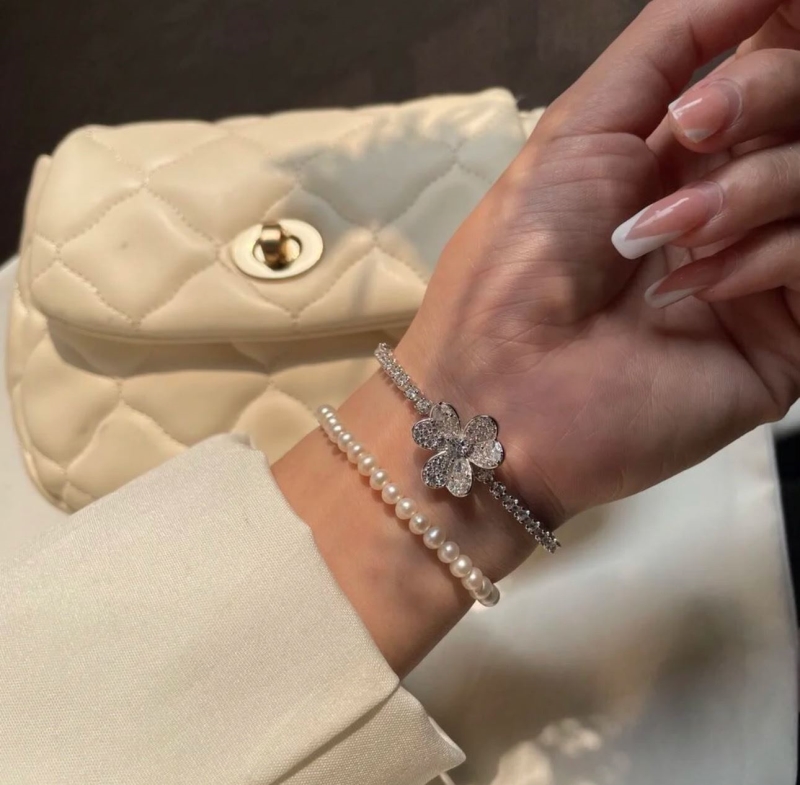 Vca Bracelets